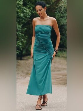 AnthropologieThe Gabbie Strapless Prom Ruched Tube Dress byCelandineLush
MeadowM